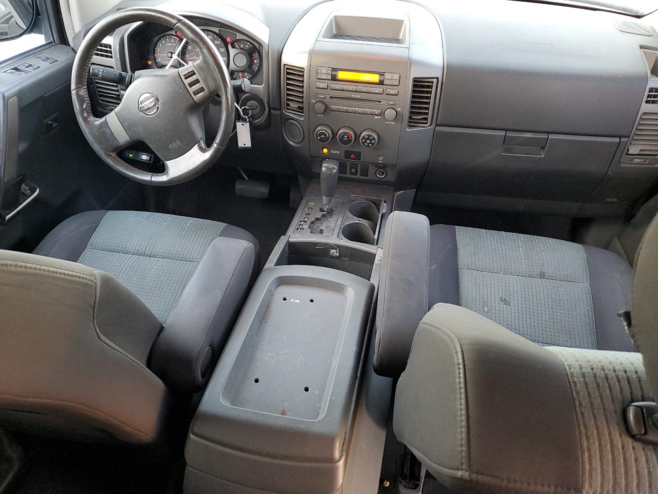 2005 Nissan Titan - Image 8
