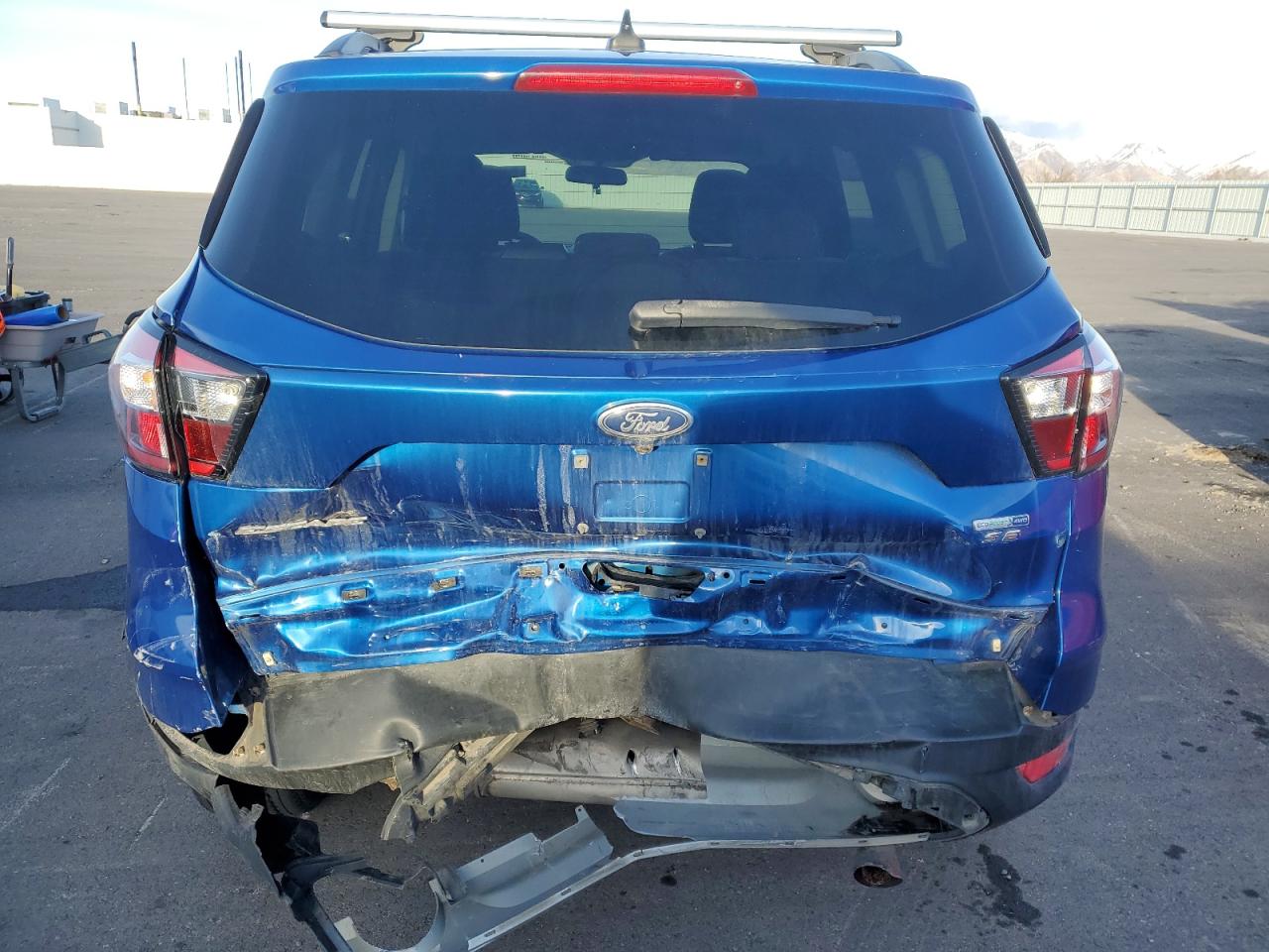 VIN 1FMCU9GD1JUA47140 2018 FORD ESCAPE no.6