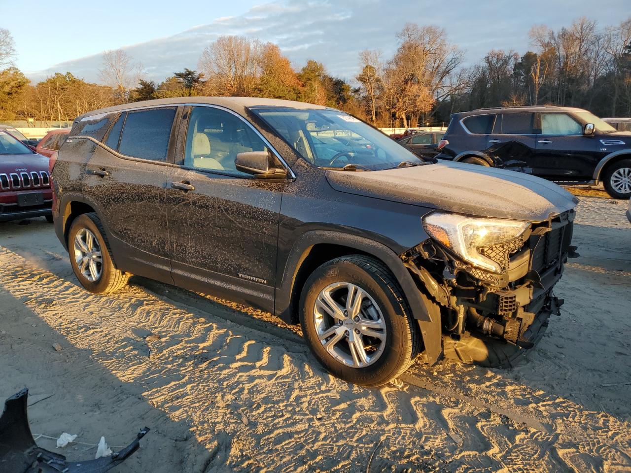 2018 GMC Terrain - Image 4
