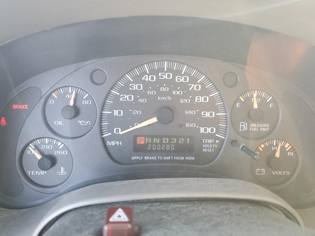 2003 GMC Safari - Image 9