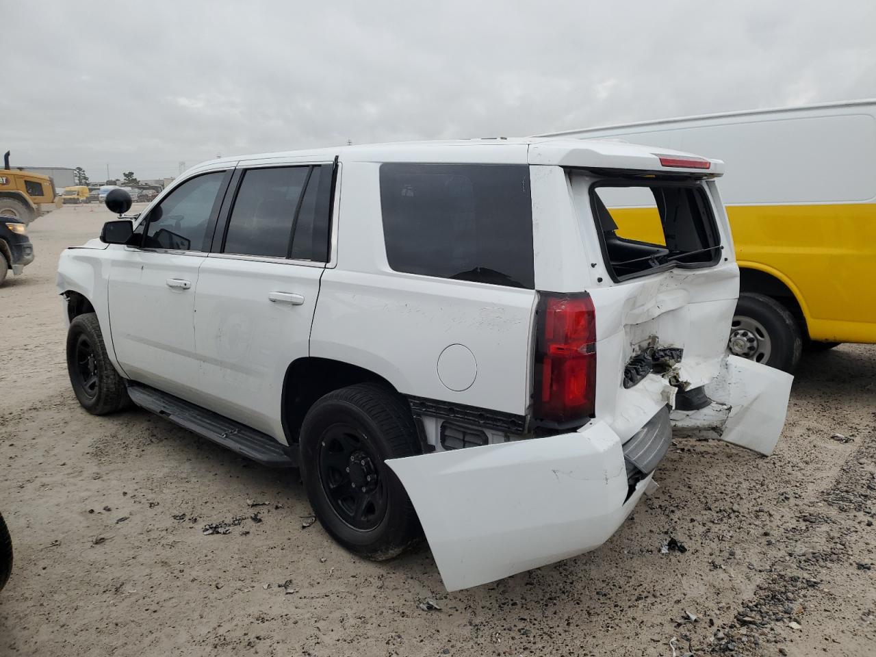 VIN 1GNLCDEC6LR164083 2020 CHEVROLET TAHOE no.2