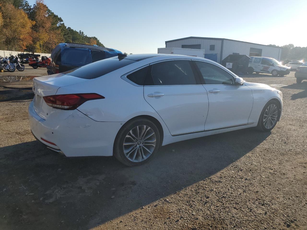 VIN KMHGN4JE0FU050069 2015 HYUNDAI GENESIS no.3