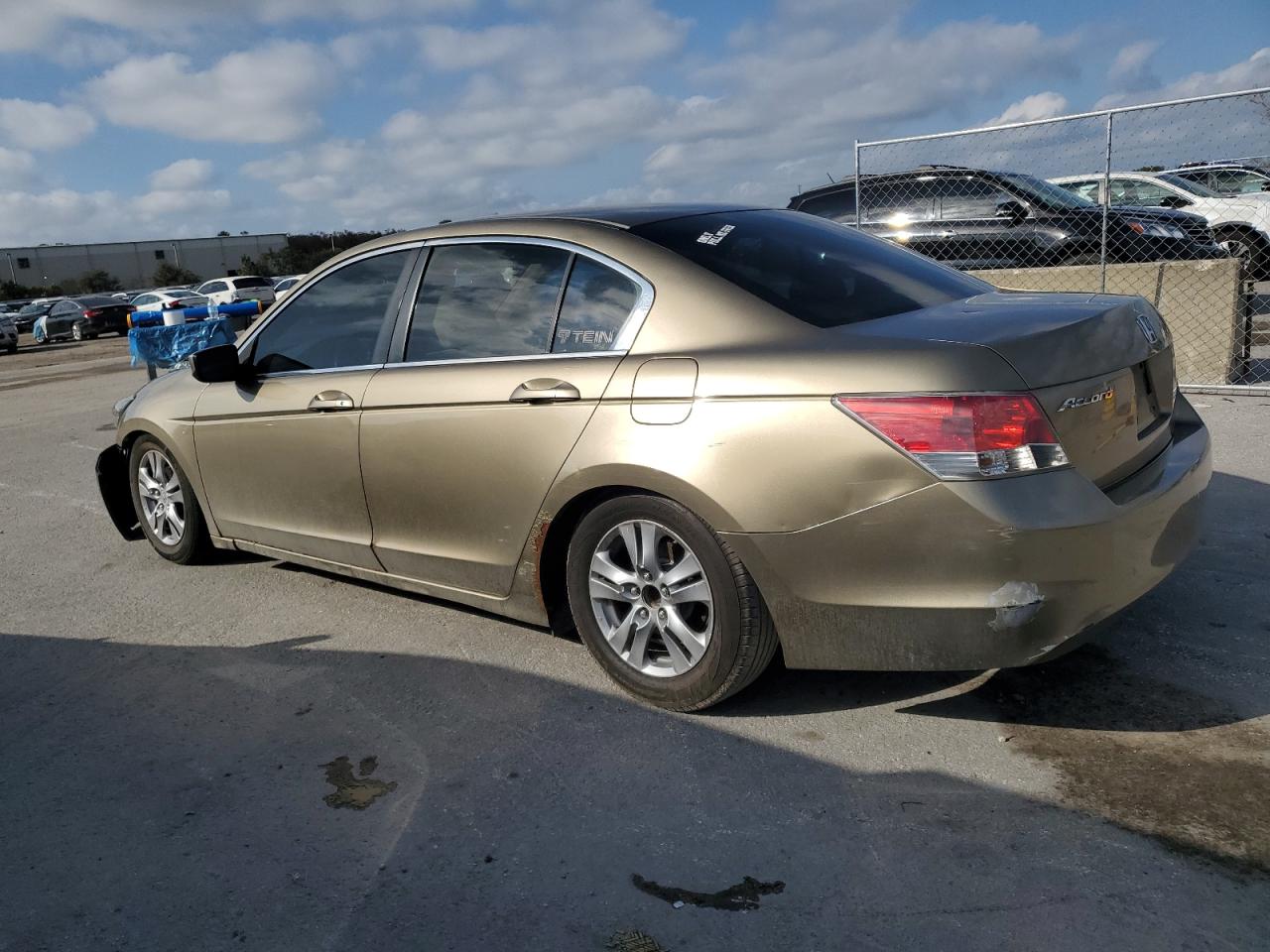 2009 Honda Accord - Image 2