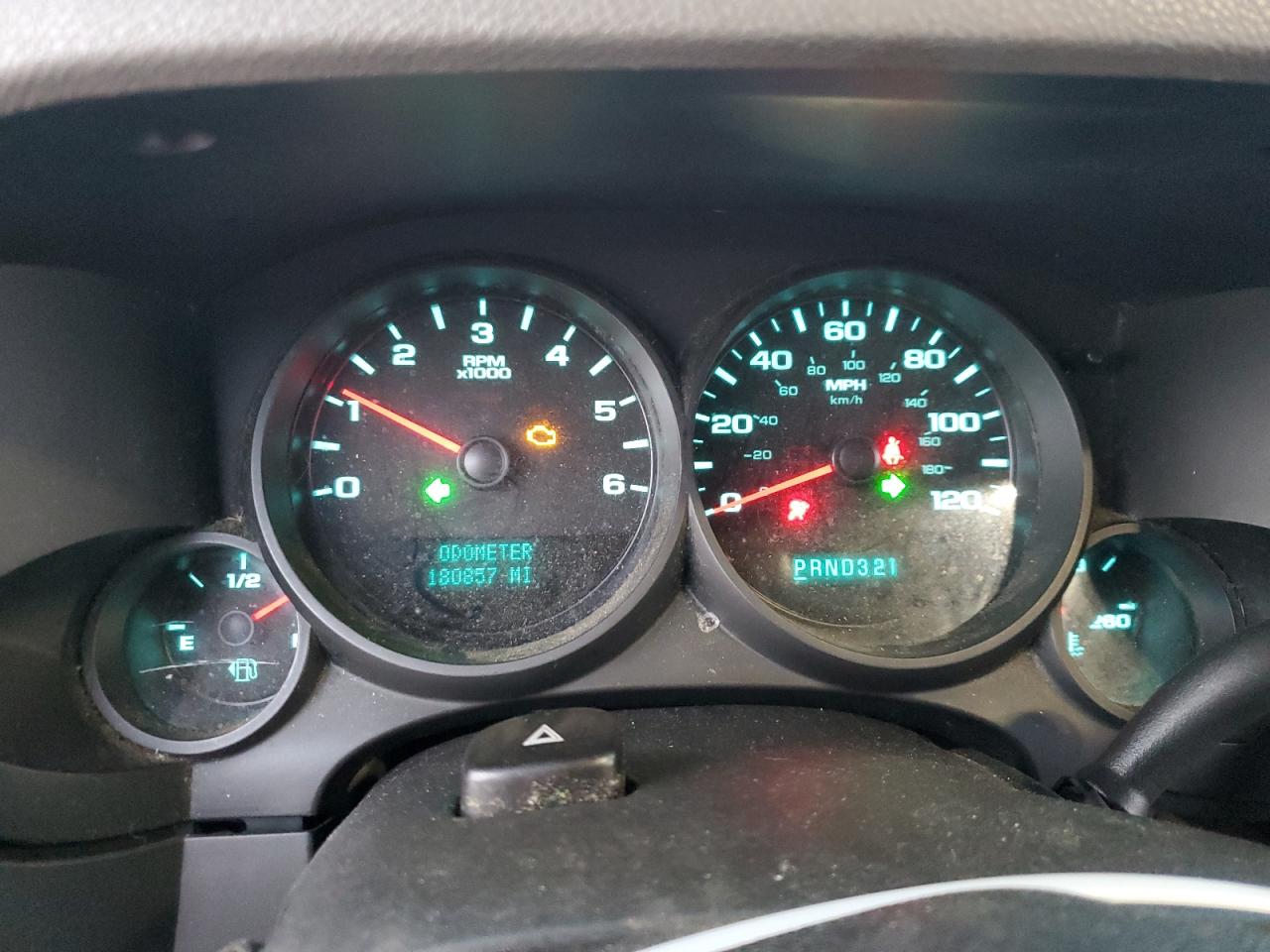 2009 GMC Sierra - Image 9