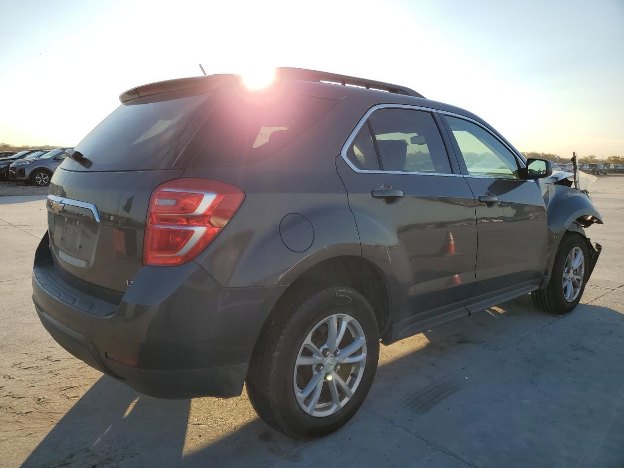 2017 Chevrolet Equinox - Image 3