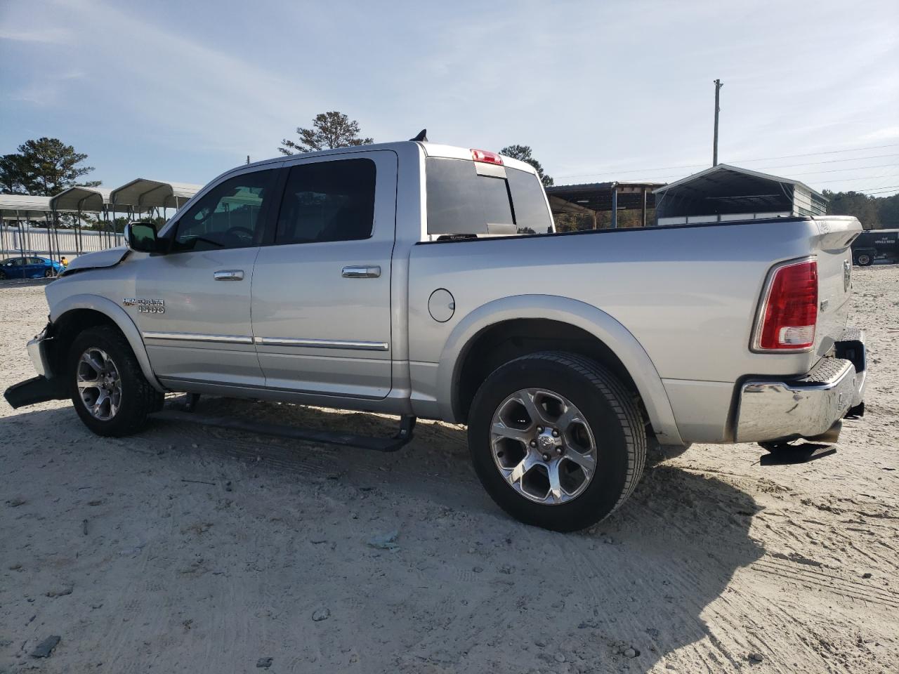 2016 RAM 1500 - Image 2