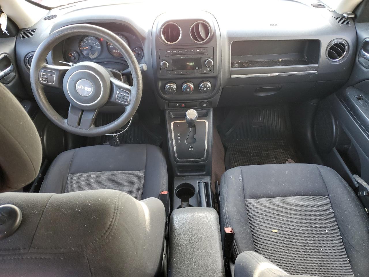 2015 Jeep Liberty (Patriot) - Image 8