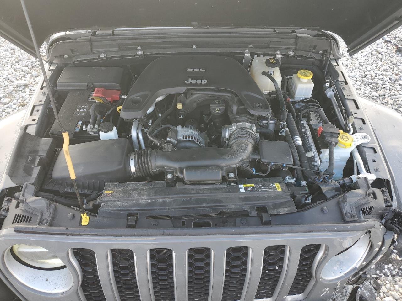 2021 Jeep Gladiator - Image 14