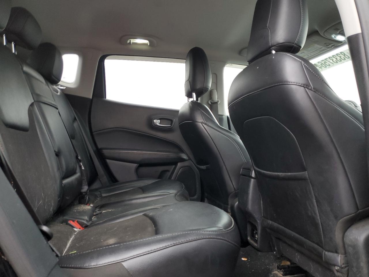 2019 Jeep Compass - Image 11