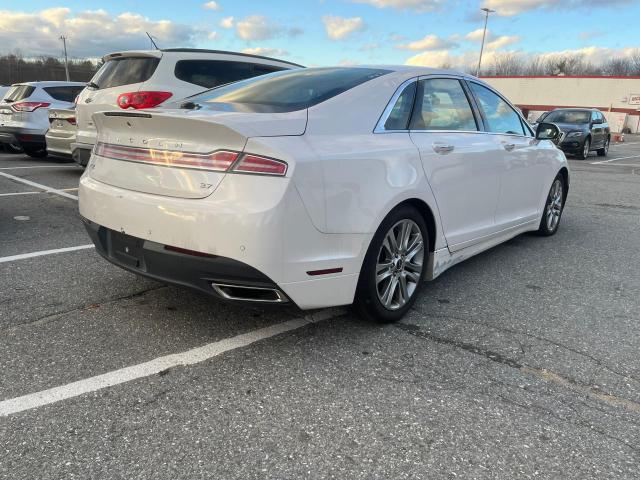 Sedans LINCOLN MKZ 2015 White