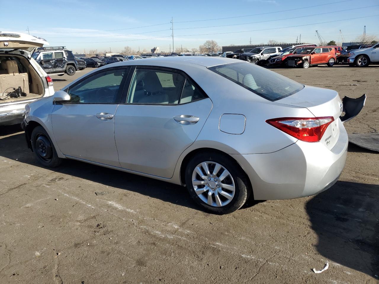 VIN 2T1BURHE2FC334773 2015 TOYOTA COROLLA no.2