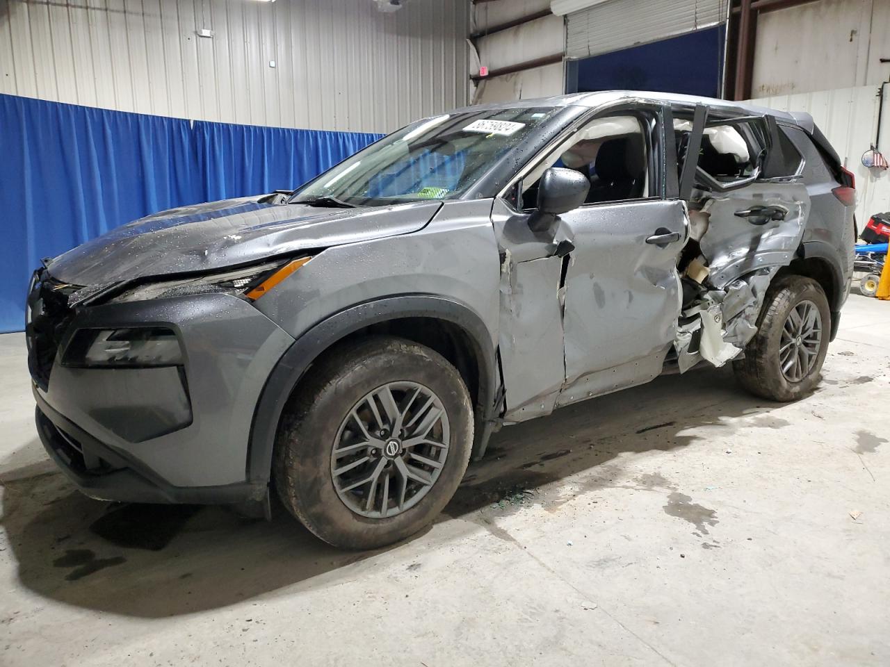 2021 Nissan Rogue - Image 1