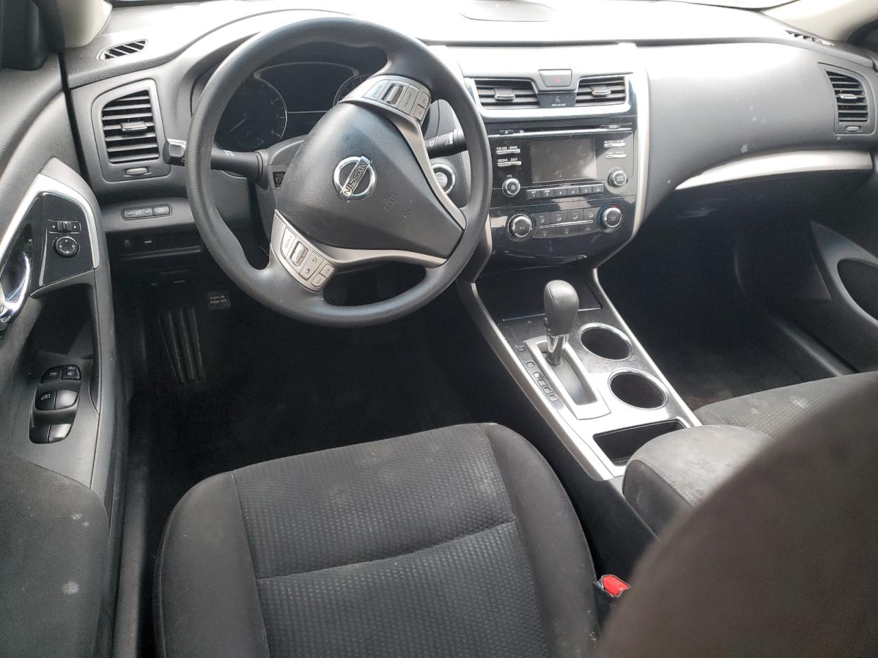 2014 Nissan Altima - Image 8