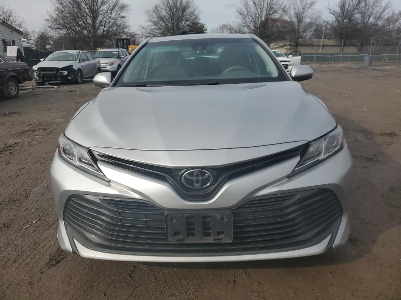 VIN 4T1B11HK1JU617057 2018 TOYOTA CAMRY no.5