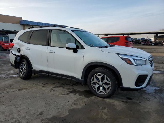  SUBARU FORESTER 2019 Biały