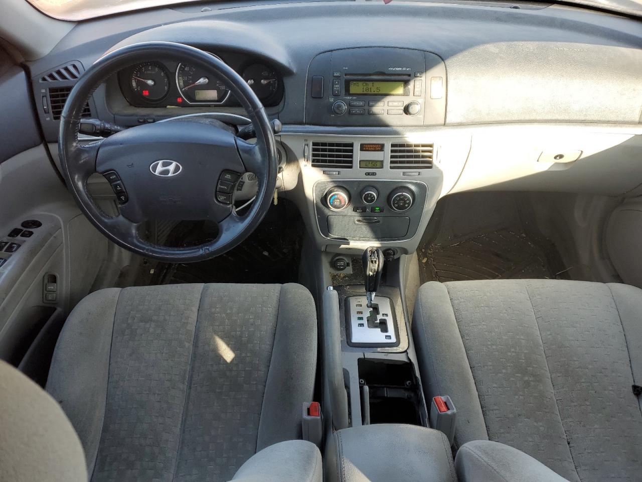 2006 Hyundai Sonata - Image 8