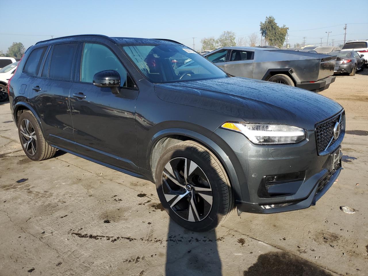 2021 Volvo XC90 - Image 4