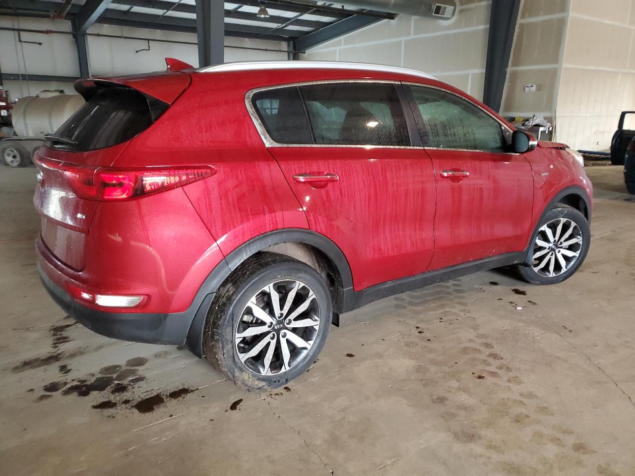 VIN KNDPNCAC9J7433643 2018 KIA SPORTAGE no.3