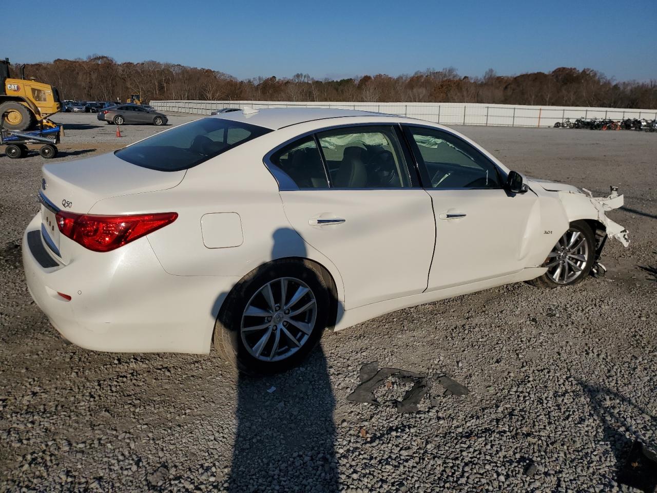2016 Infiniti Q50 - Image 3