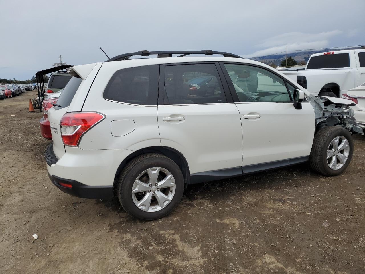 VIN JF2SJAHC5EH509747 2014 SUBARU FORESTER no.3