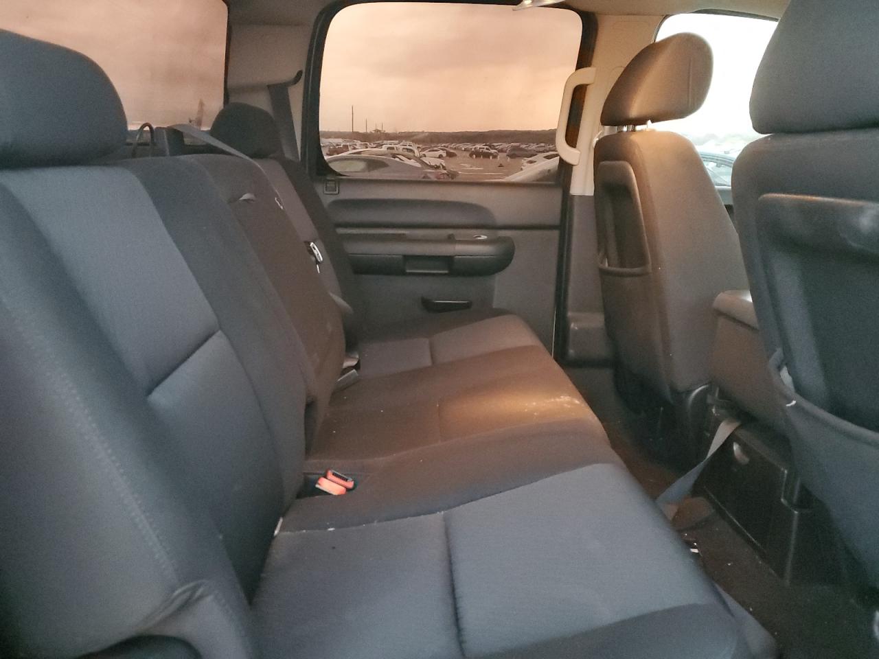 2010 GMC Sierra - Image 10