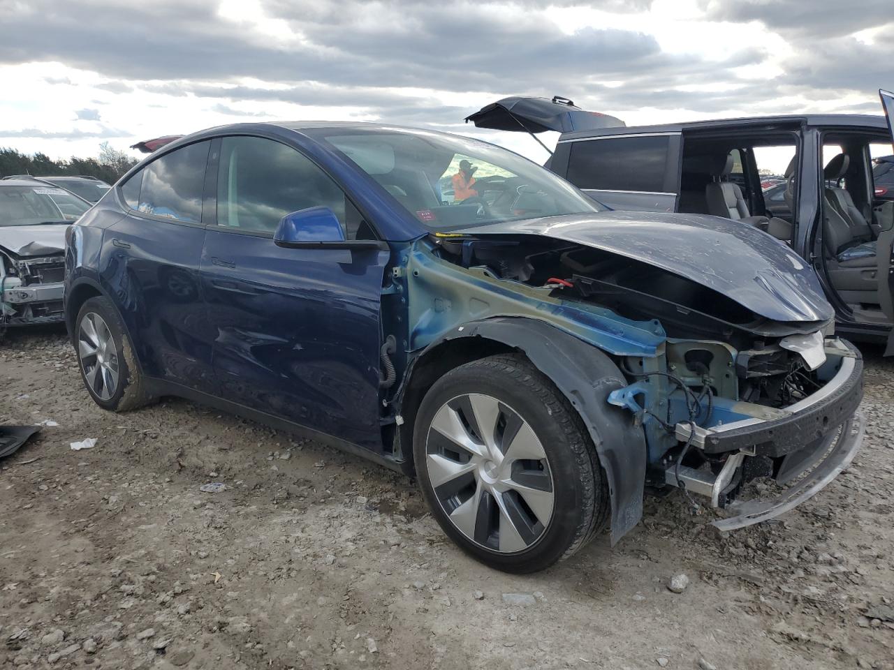 VIN 5YJYGDEE0MF116364 2021 TESLA MODEL Y no.4