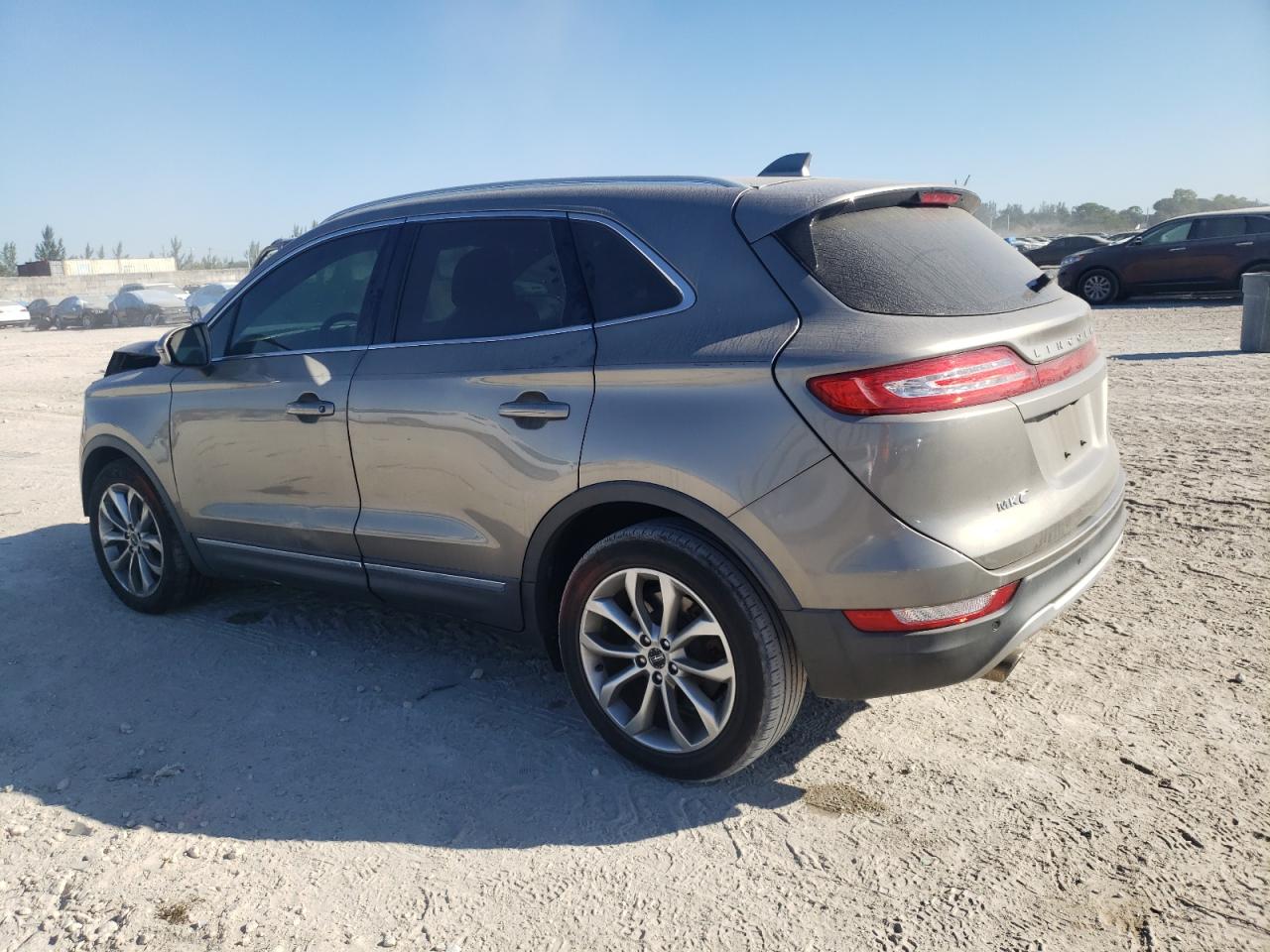 2017 Lincoln MKC - Image 2