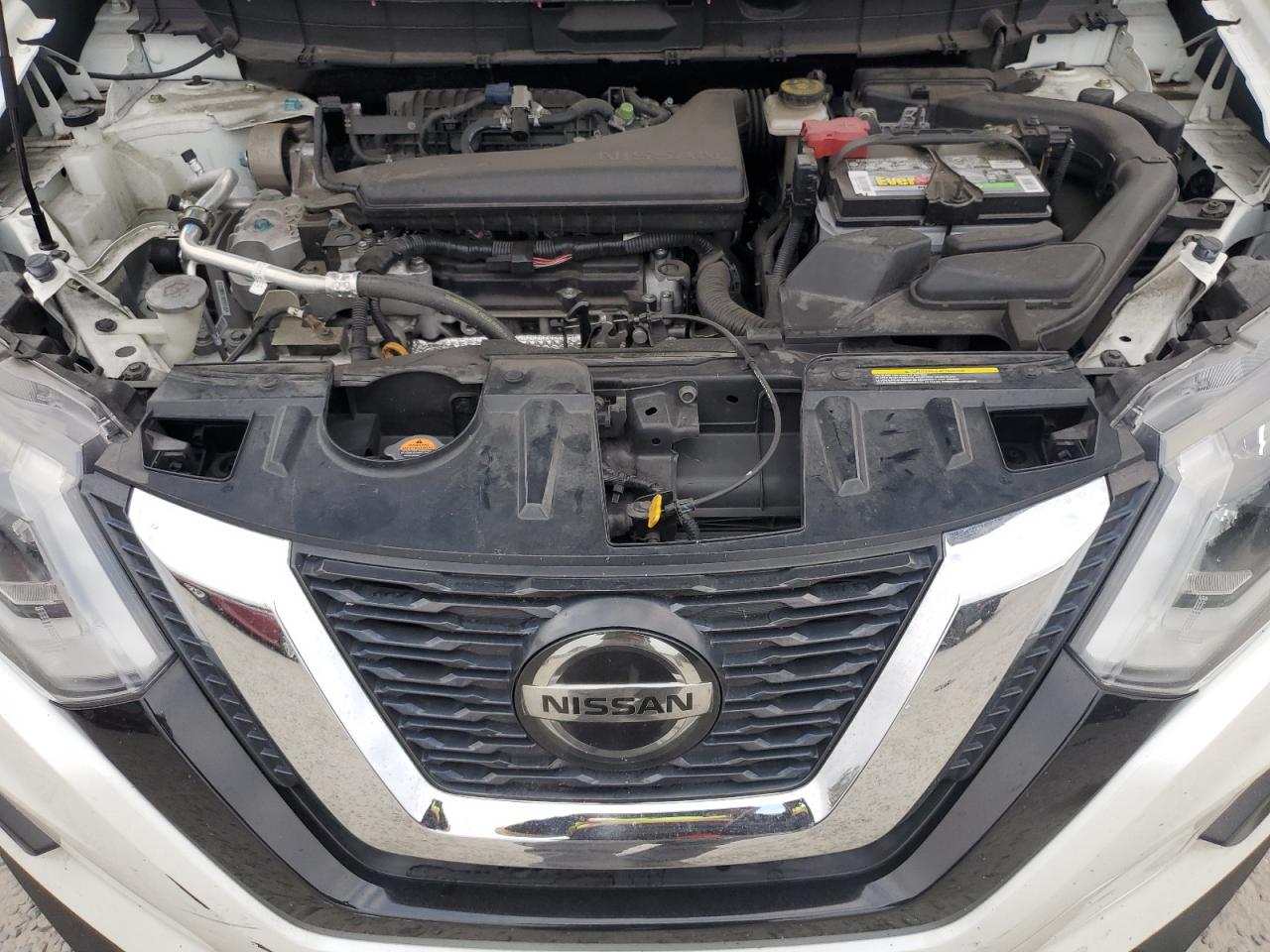 2018 Nissan Rogue - Image 12