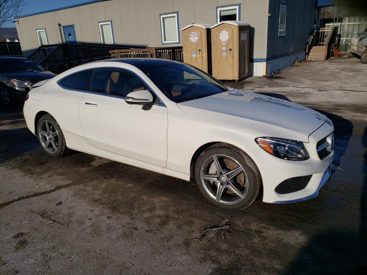 VIN WDDWJ4KB3HF406513 2017 MERCEDES-BENZ C-CLASS no.4