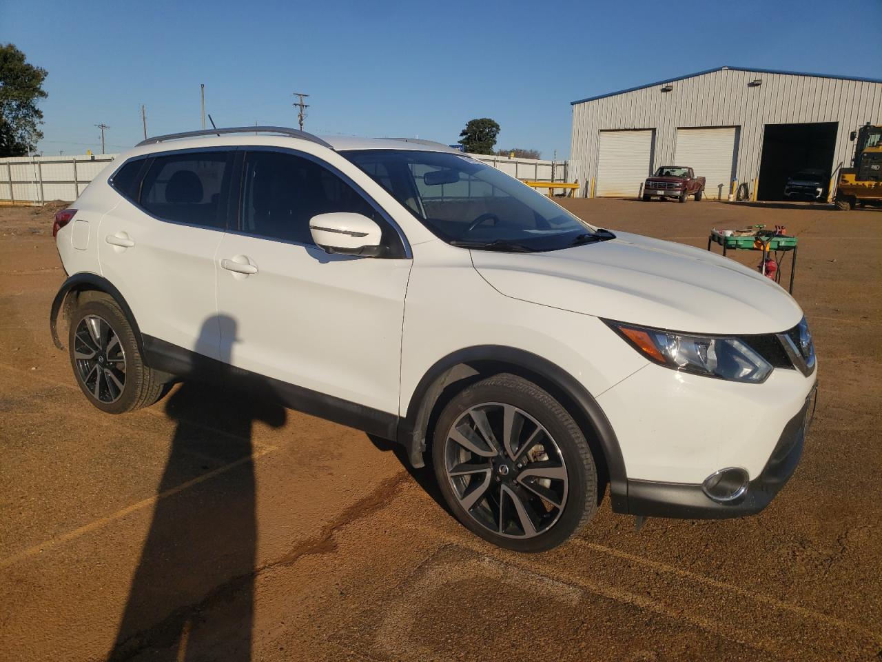 2017 Nissan Rogue - Image 4