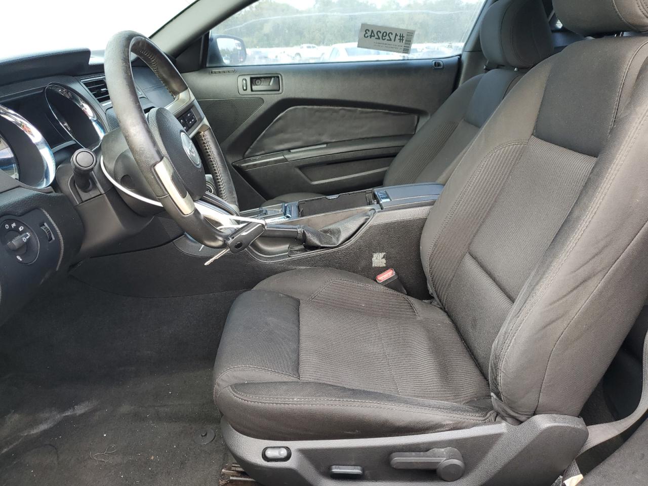 2013 Ford Mustang - Image 7