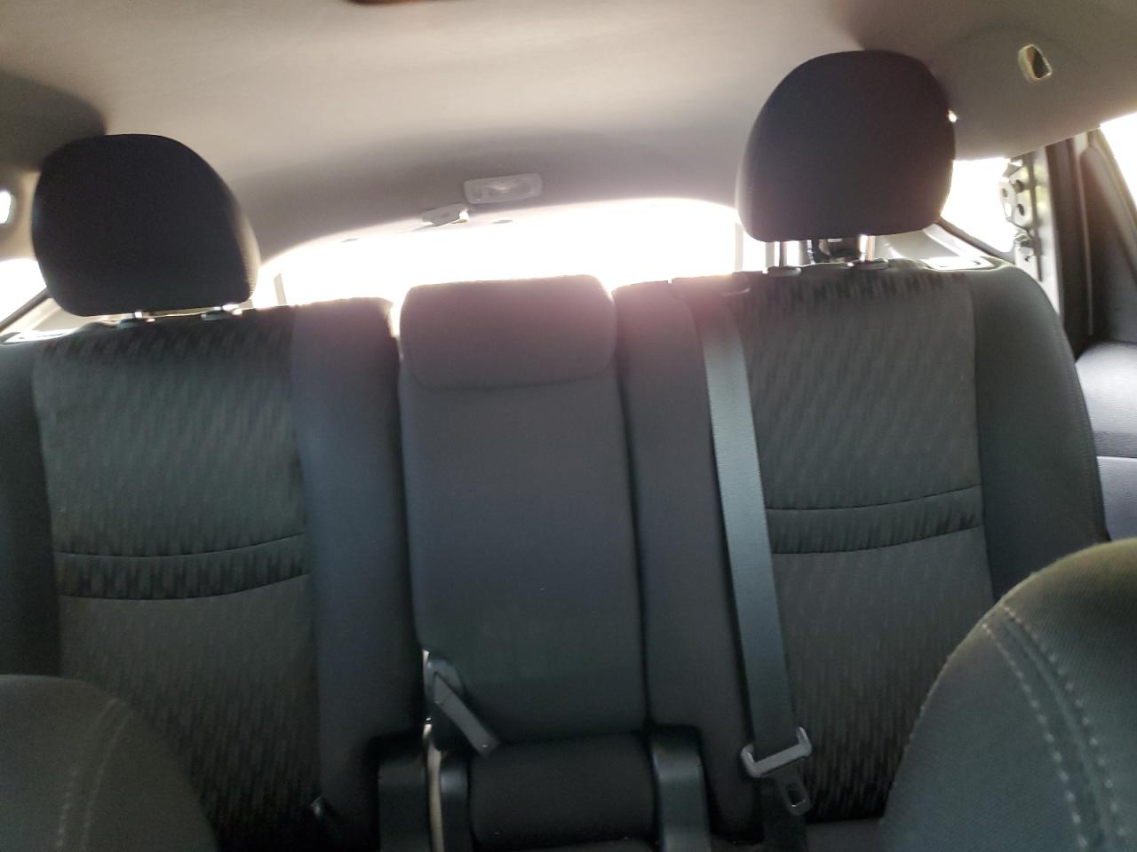 2019 Nissan Rogue - Image 10
