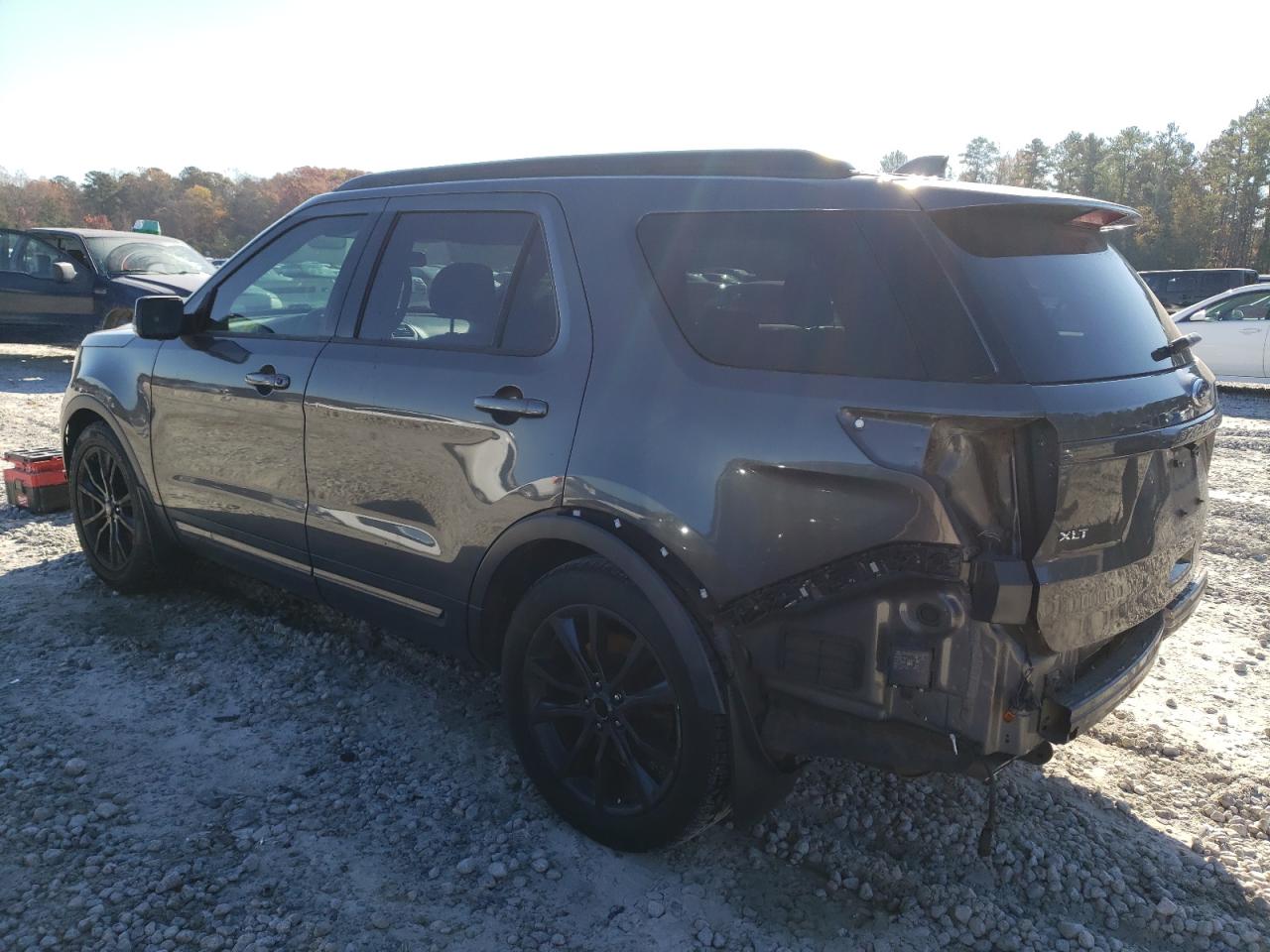 1FM5K7D85HGE27004 2017 FORD EXPLORER - Image 2