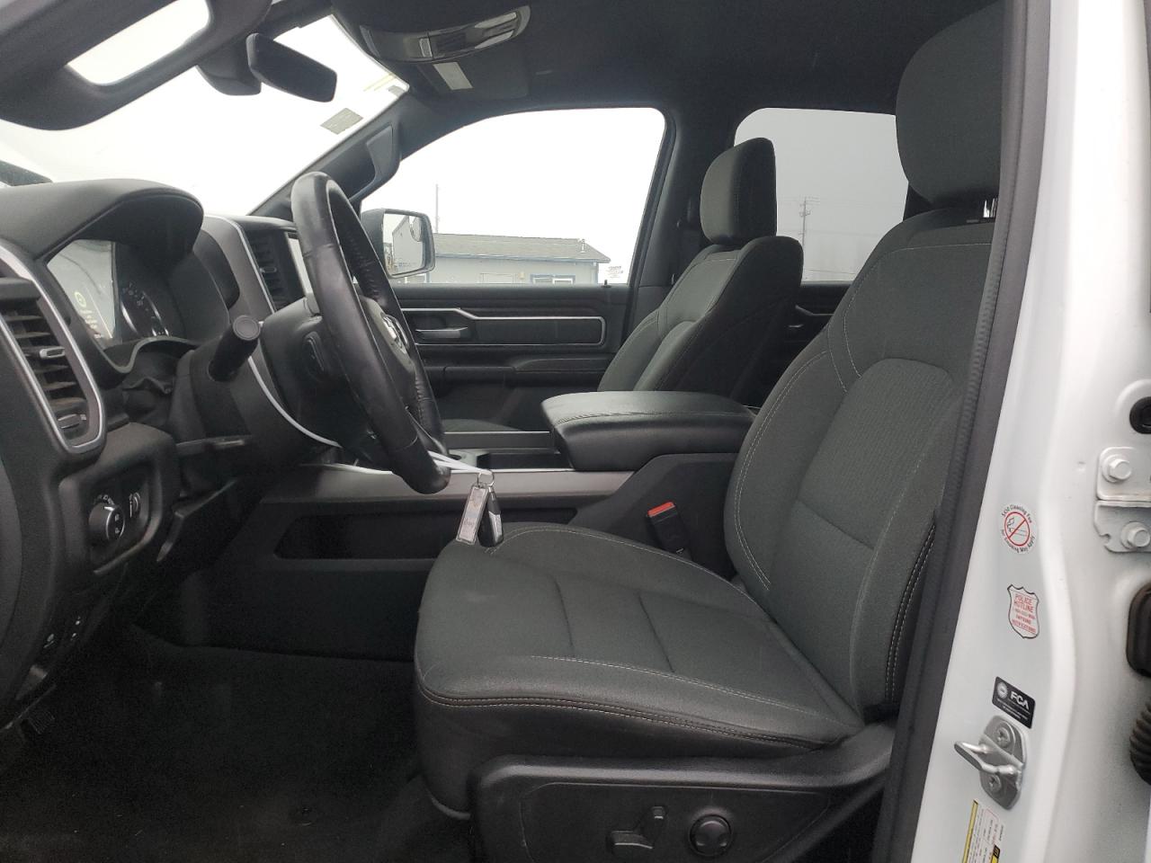 2022 RAM 1500 - Image 7