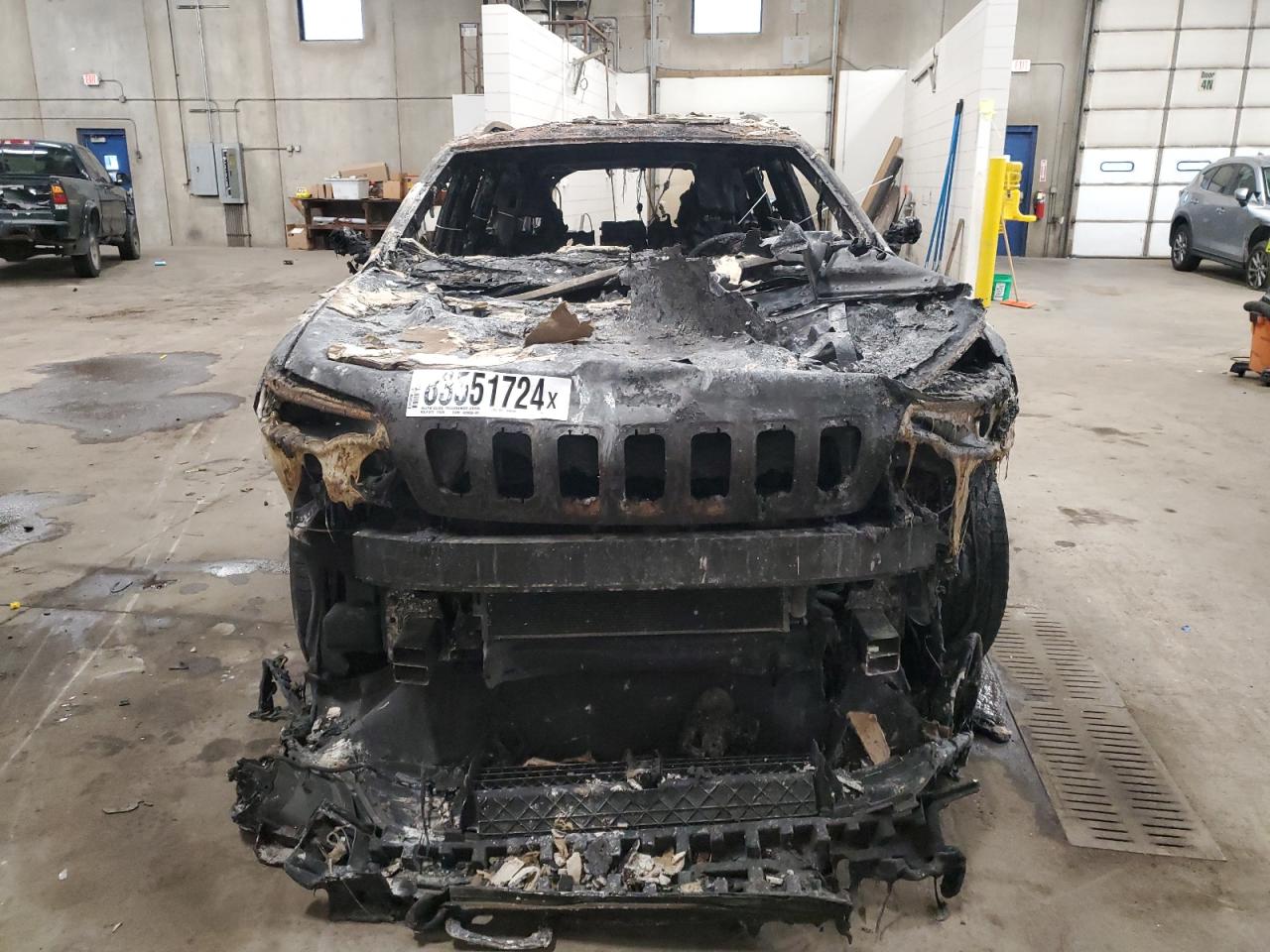 2019 Jeep Grand Cherokee - Image 5