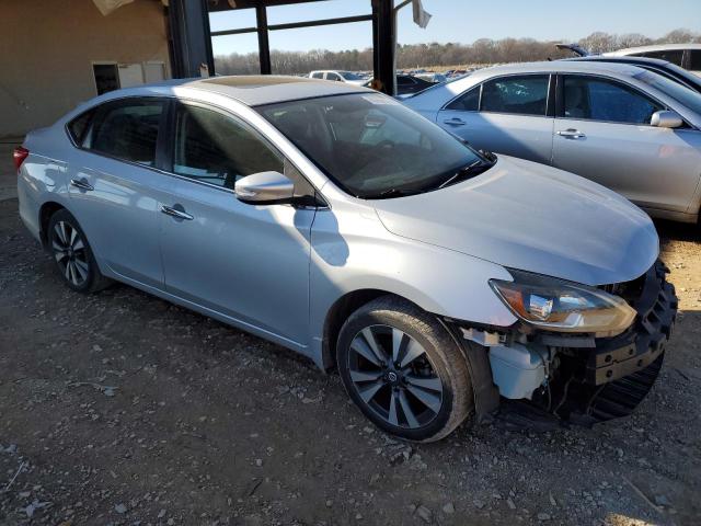  NISSAN SENTRA 2019 Srebrny