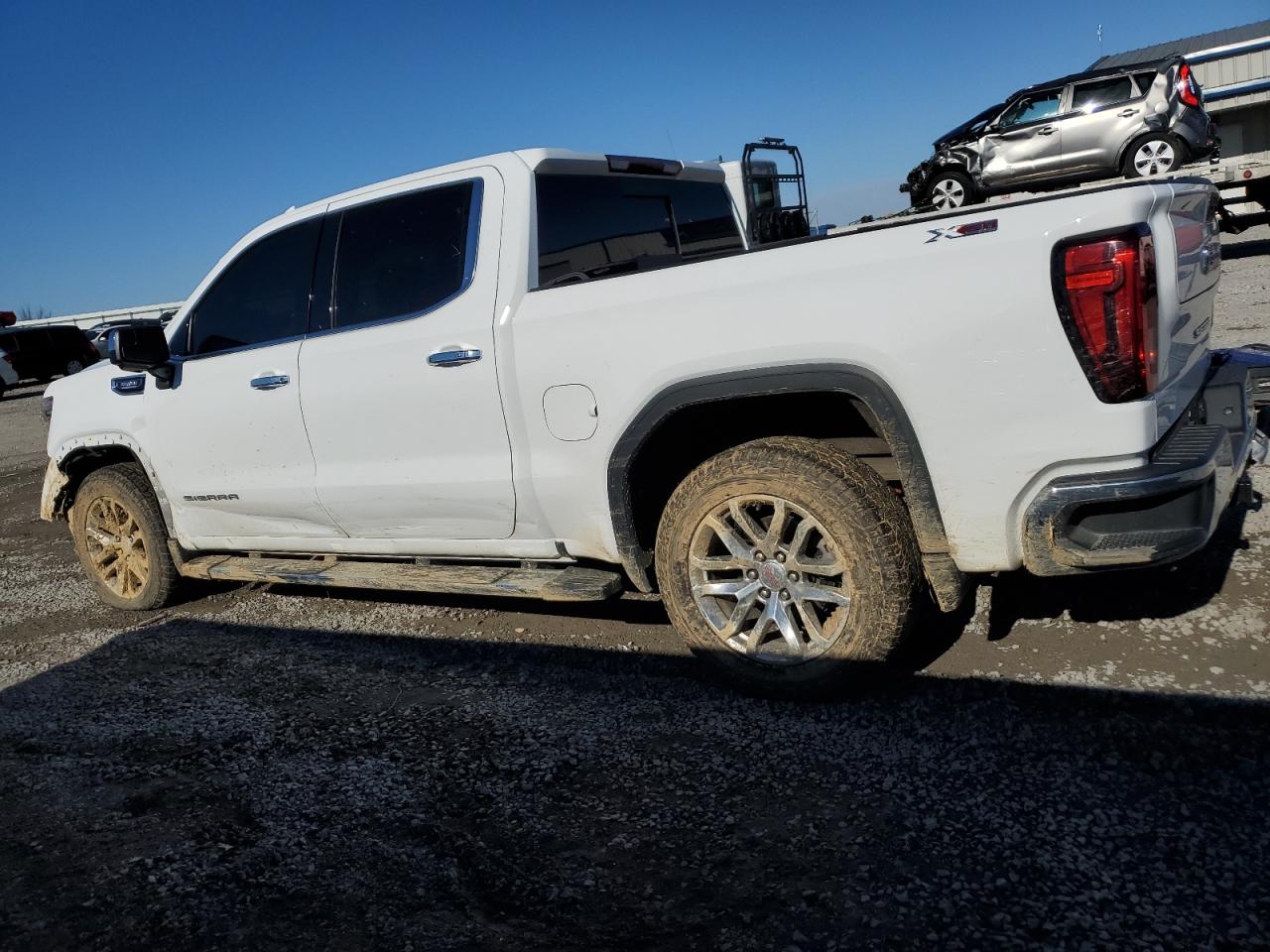 2021 GMC Sierra - Image 2