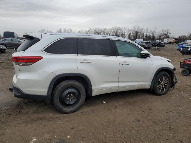  TOYOTA HIGHLANDER 2018 Белый