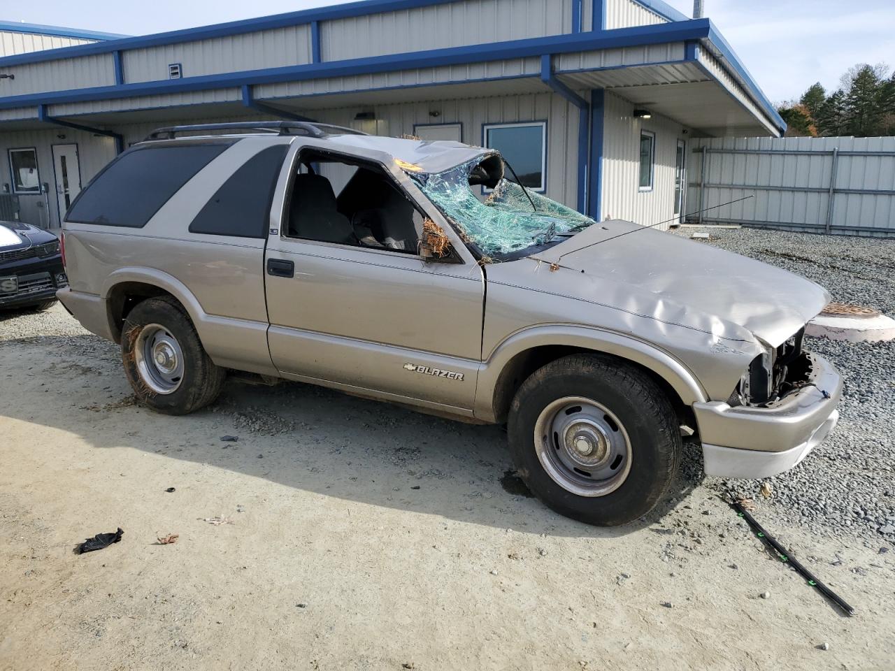 2002 Chevrolet Blazer - Image 4