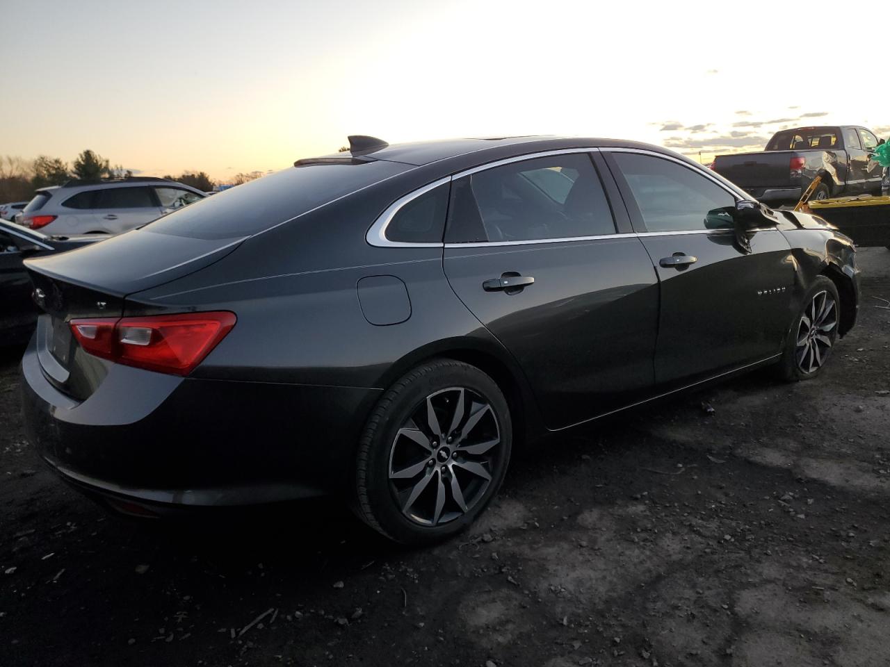 2016 Chevrolet Malibu - Image 3