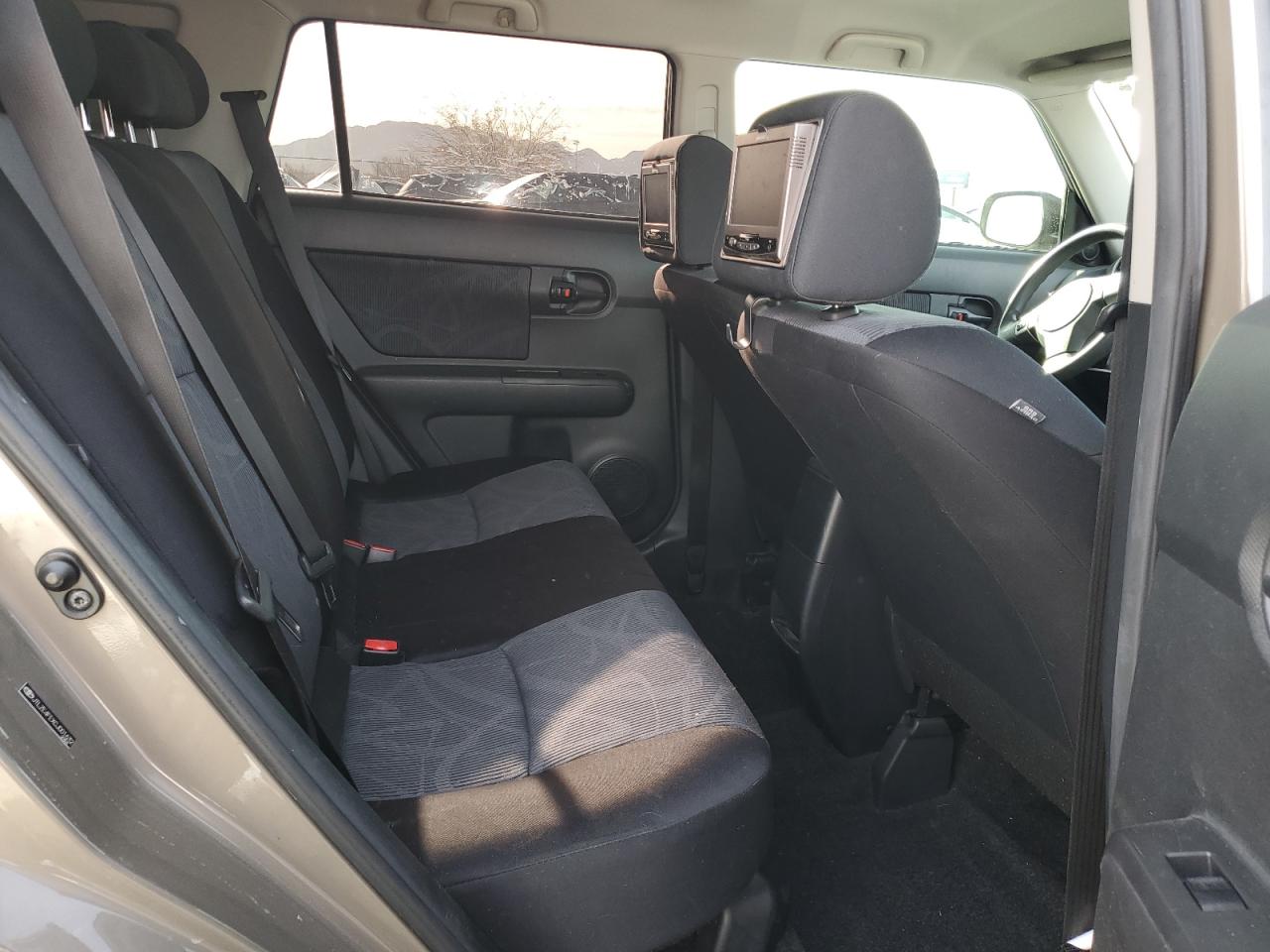 2012 Scion xB - Image 10