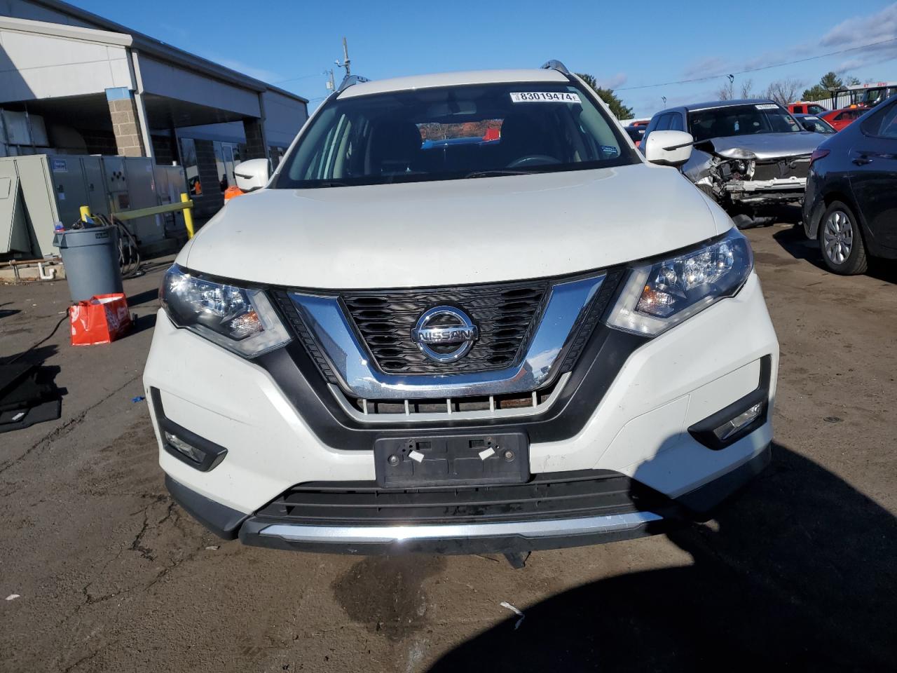 2017 Nissan Rogue - Image 5