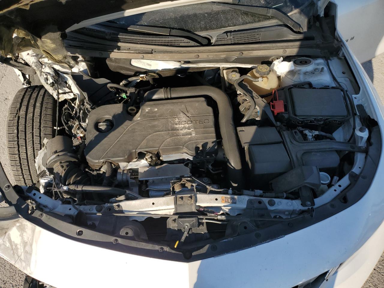 2018 Chevrolet Malibu - Image 11