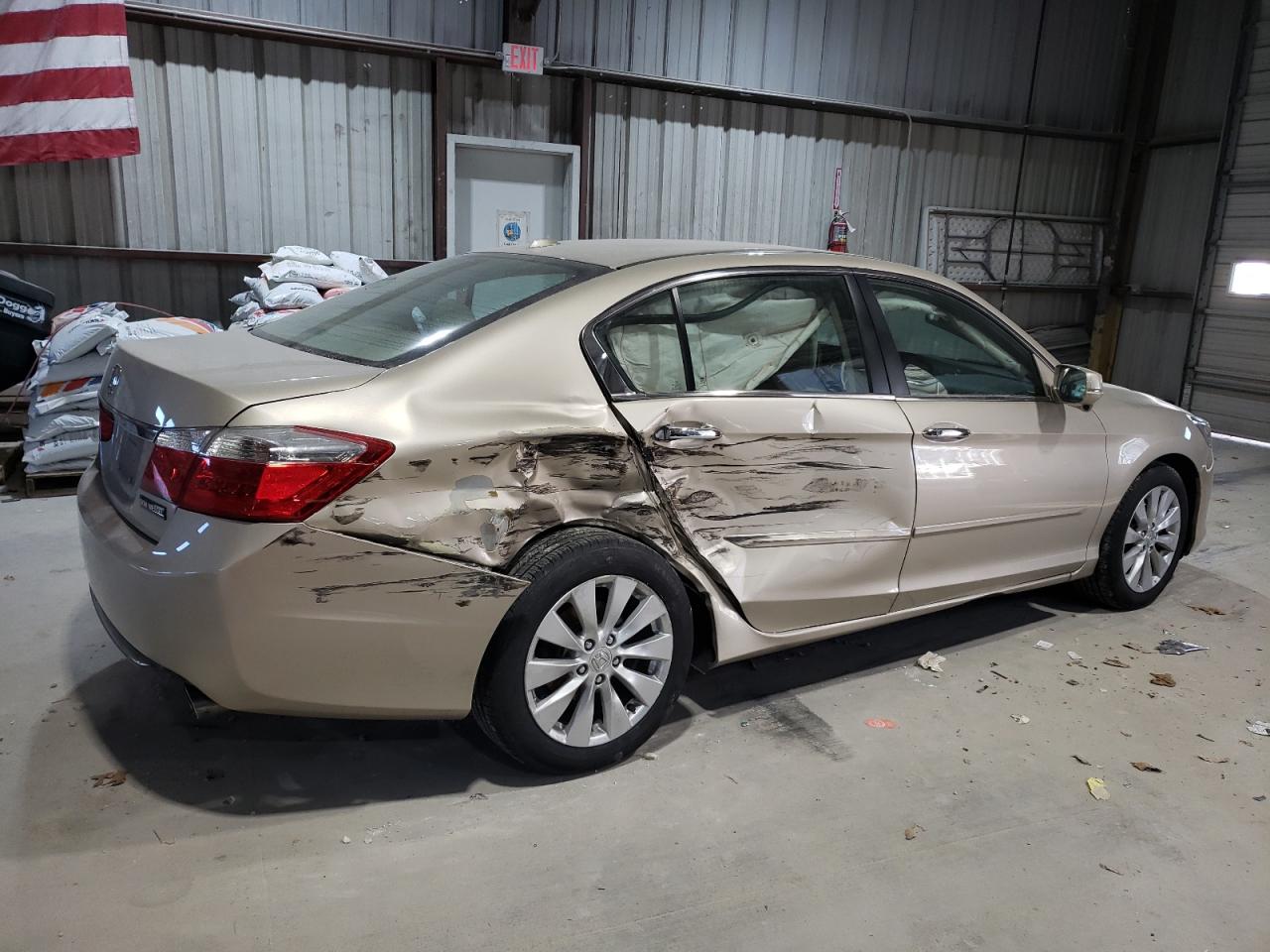 VIN 1HGCR2F87FA271511 2015 HONDA ACCORD no.3