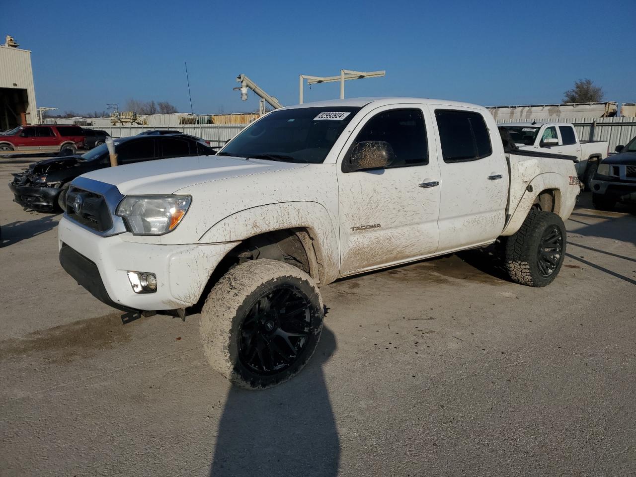 VIN 5TFLU4EN8EX102111 2014 TOYOTA TACOMA no.1