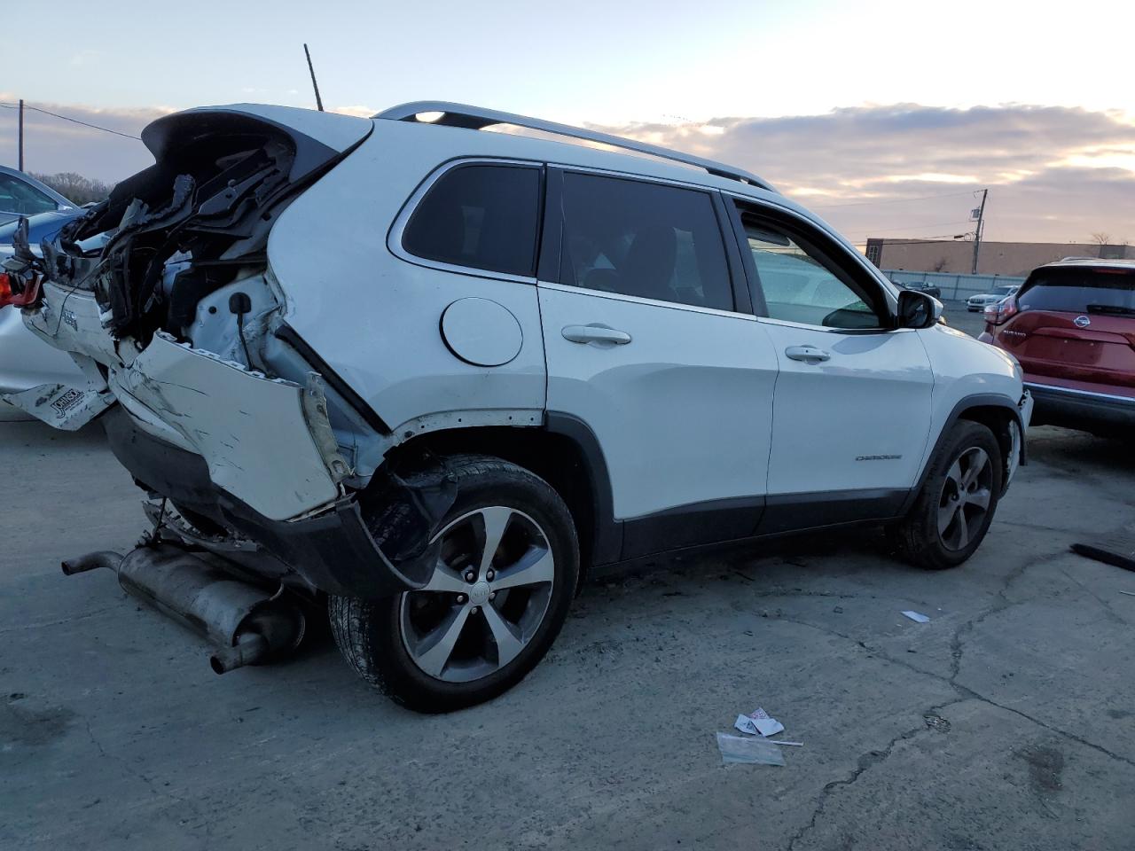 2019 Jeep Grand Cherokee - Image 3