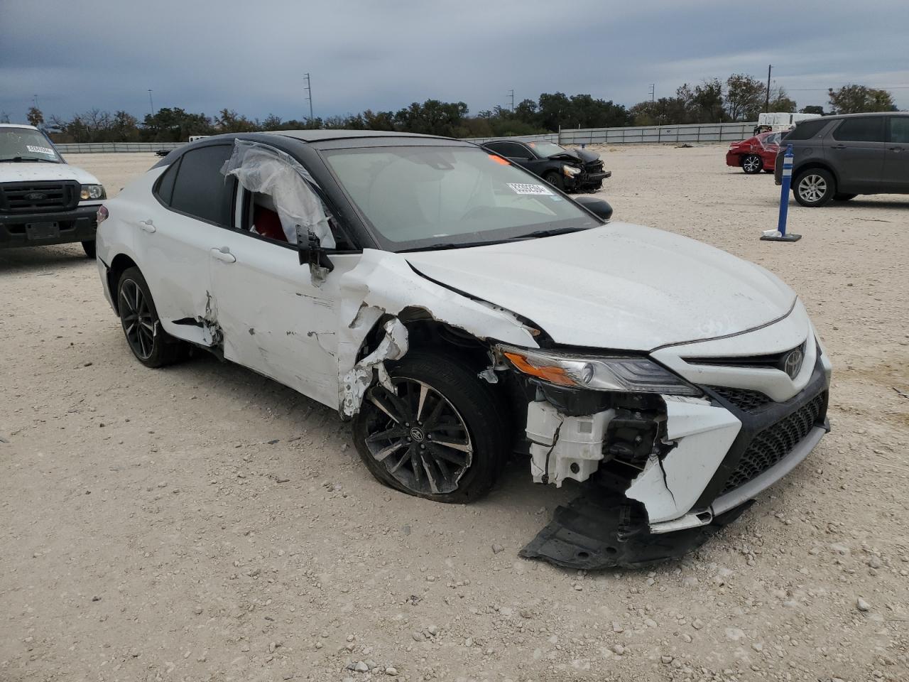 2019 Toyota Camry - Image 4