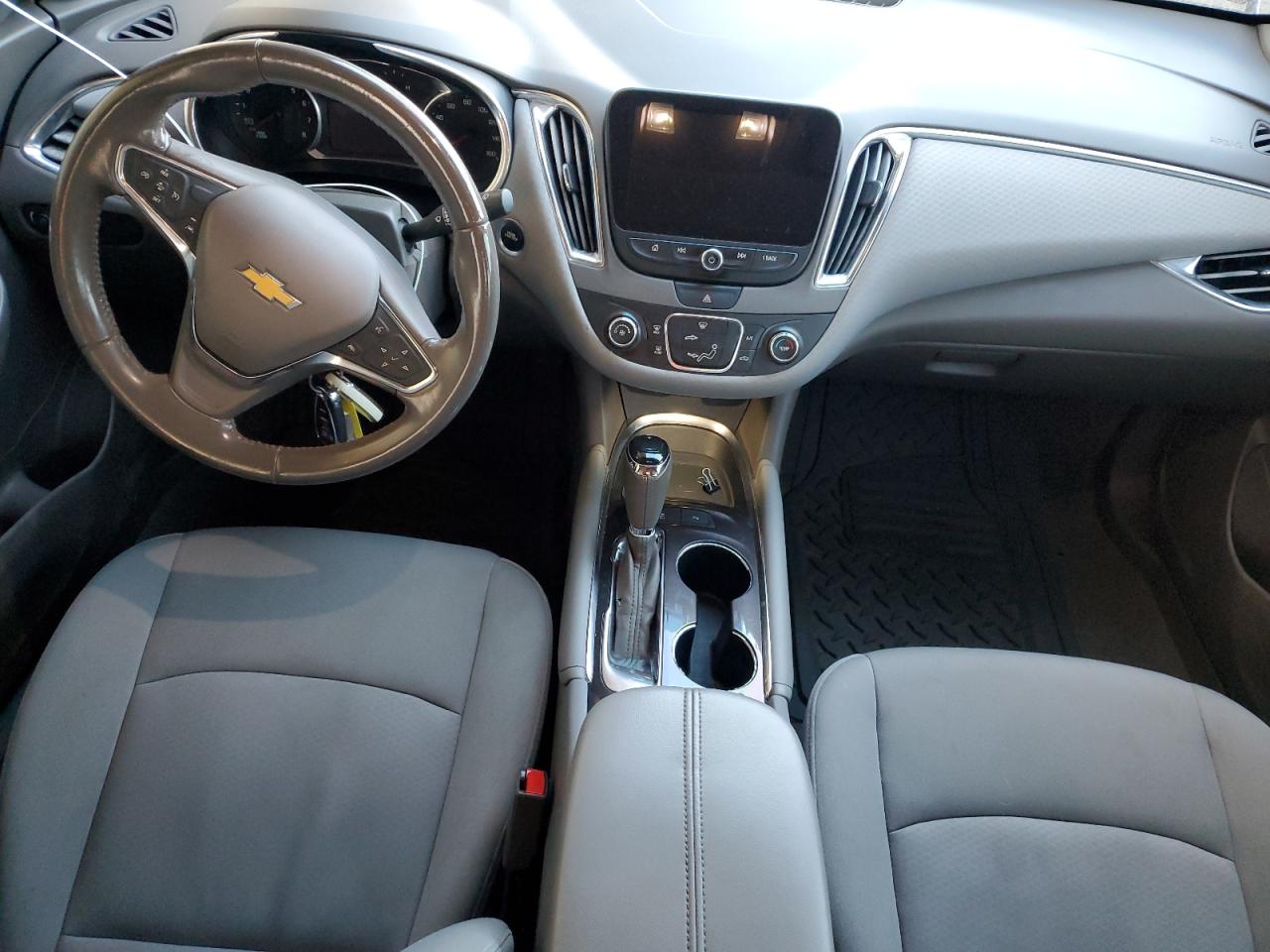 2018 Chevrolet Malibu - Image 8
