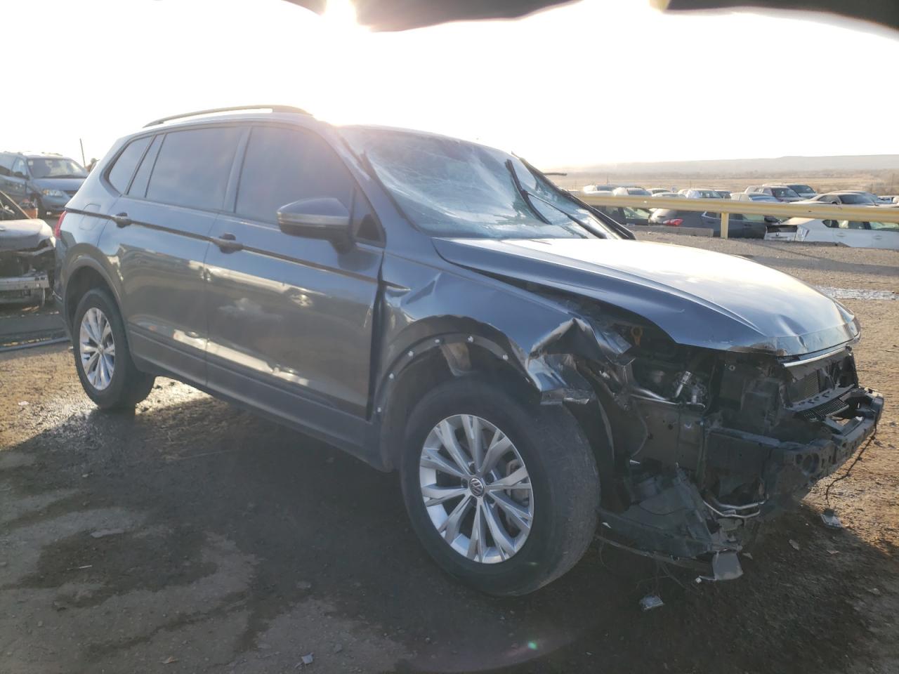 Фото: 3VV0B7AX1LM088803 - 4