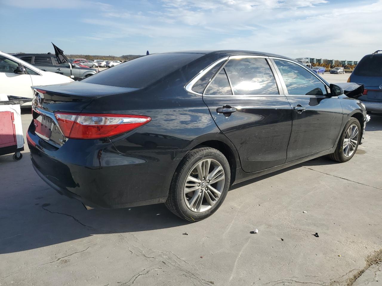 VIN 4T1BF1FKXHU320173 2017 TOYOTA CAMRY no.3